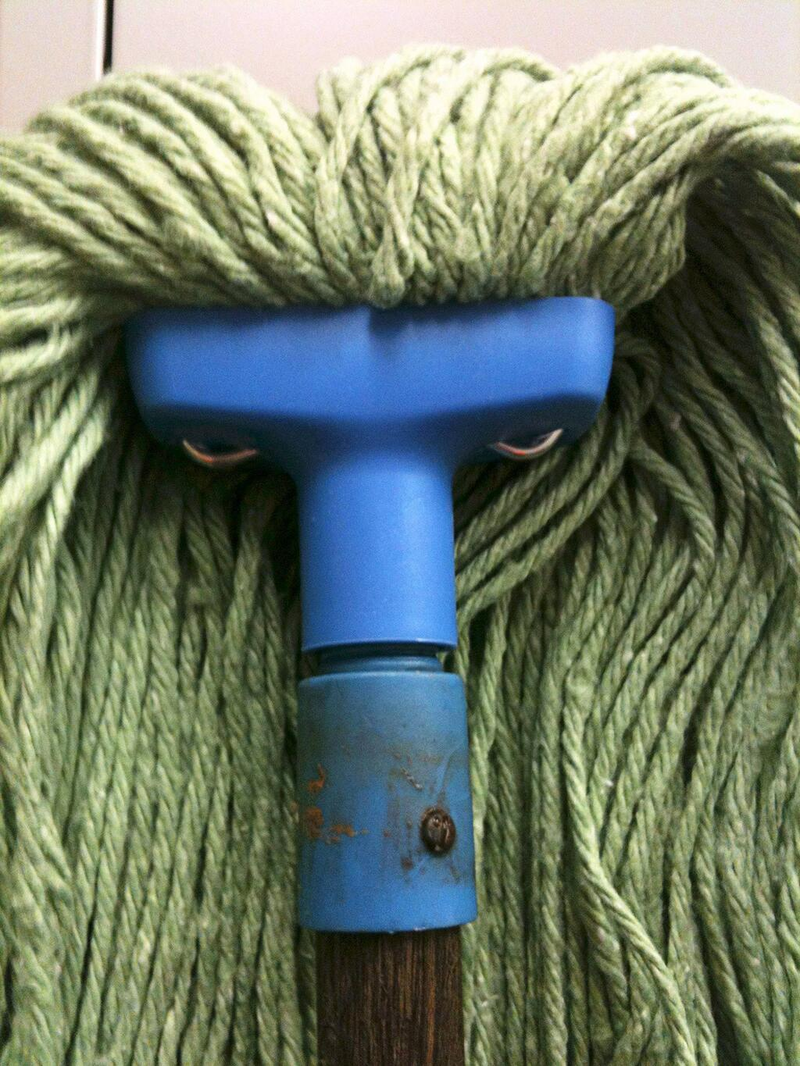 Illustration for article titled Our new favorite Twitter account finds faces in the strangest places